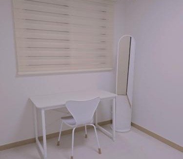 Dunsan-dong Apartment | 둔산동 한복판 아파트