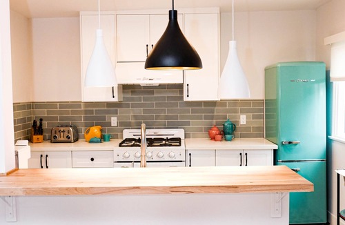 Burbank Apartment | 1+1 mid-century meets boho next to Studios