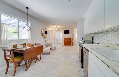 Arcadia Apartment | 10 Mi to Dtwn Phoenix: Studio w/Outdoor Kitchen!