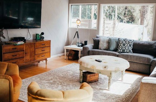 Gold Beach Bed & Breakfast | 102 m² Bed and breakfast ∙ 3 bedrooms ∙ 8 guests