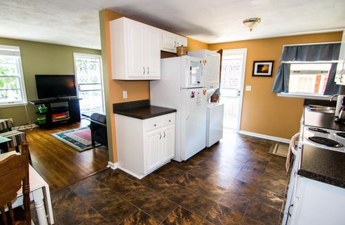 Shelby Hills Apartment | 1Bed/1Bath In East Nashville With 250 5* Reviews On Another Site (Apt B)