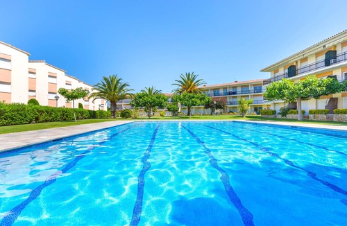 Calella de Palafrugell Apartment | 1CB K2 -2 Bedroom apartment in a very quiet area with garden and communal pool near the beach of Calella de Palafrugell