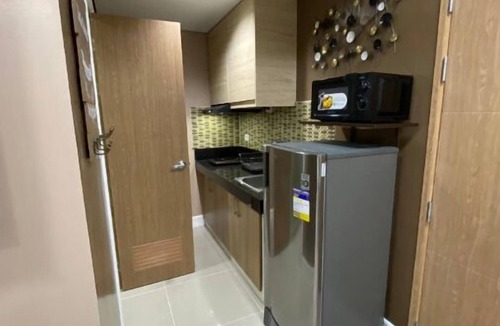 Paranaque Condo | 2 BR Fully Furnished Condo in Parañaque Bloom Residences 1134 - Pool and Parking
