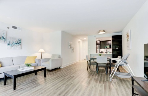 Radnor - Fort Myer Heights Apartment | 2BR Apartment with Spacious Layout