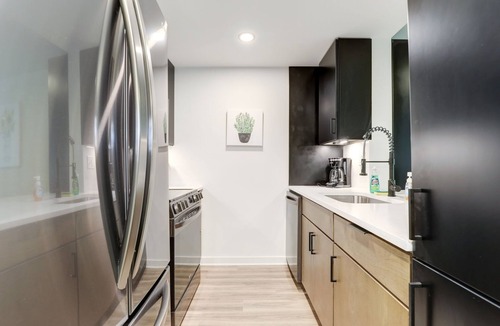 Radnor - Fort Myer Heights Apartment | 2BR Apartment with Spacious Layout