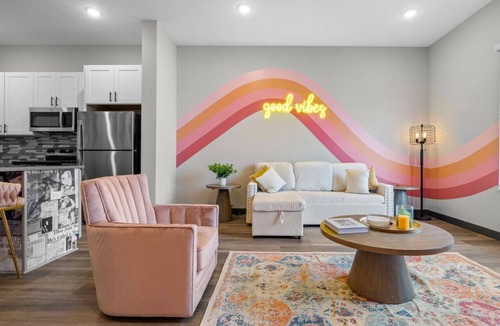 South Nashville Apartment | 2BR, Sleeps 6, 8Min to the Heart of Broadway!