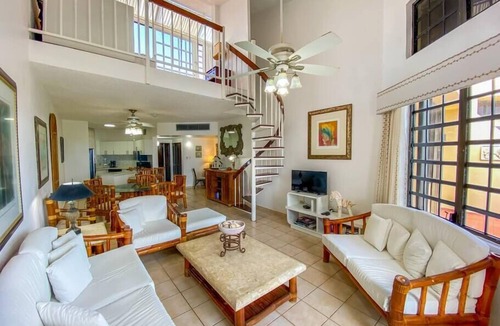 Candelero Abajo Apartment | 3 bedroom for 7 beachfront penthouse villa!