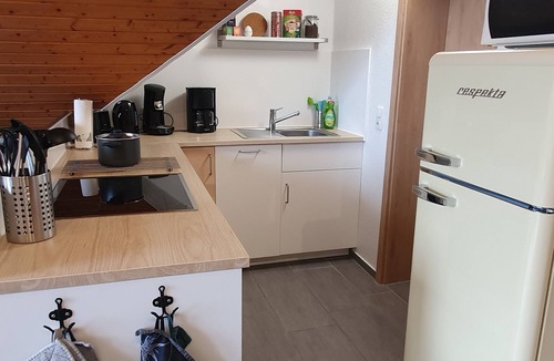 Seevetal Apartment | 3 stars! DG apartment with a covered balcony in a quiet location!