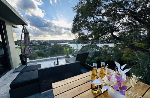Mosman House | 6BR Stunning Waterview with Private Pool in Mosman