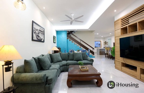 Klebang Besar House | 900 m² House ∙ 5 bedrooms ∙ 11 guests