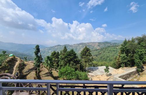 Mukteshwar Hotel | Abhi's Cottage
