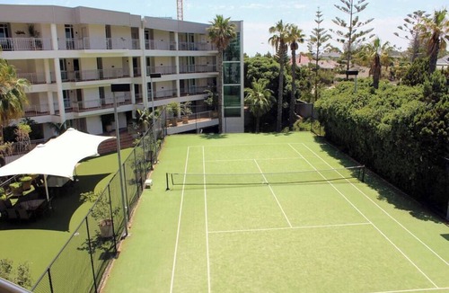 Scarborough Apartment | Apartment M307 - eclectic icon with spectacular views!