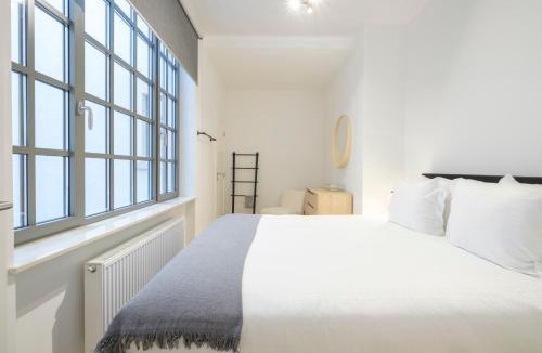 Ilot Sacre Apartment | Appartement design 3 chambres proximité Grand-Place Bruxelles