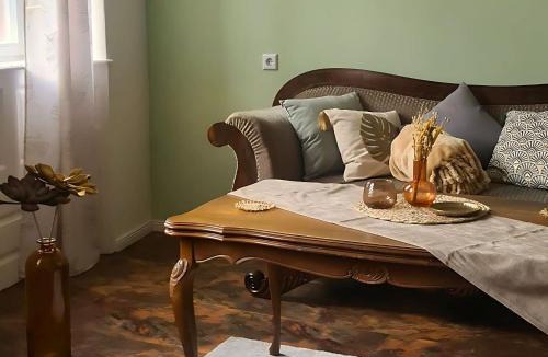 Rhodt unter Rietburg Apartment | Barocker Hof Rhodt