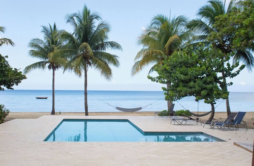 Palmetto Bay House | Beach Front Villa Orchid with private pool