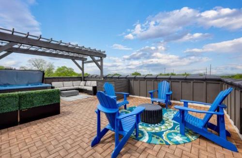 Hadley - Washington House | Blue Horizon - Hot Tub - Dual Rooftop Balconies