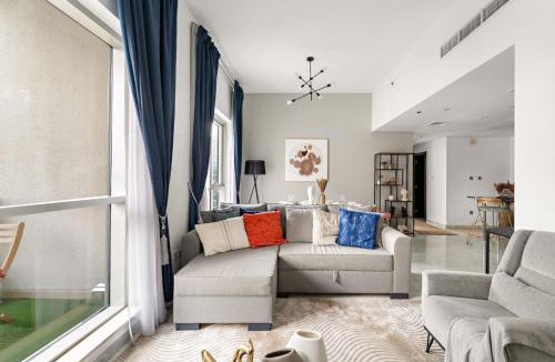 Downtown Dubai Apartment | Burj Khalifa View Downtown Gem, 8 Minutes Walk to Dubai Mall