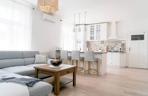 Kosice Old Town Apartment | Business & Family Apartment Letna
