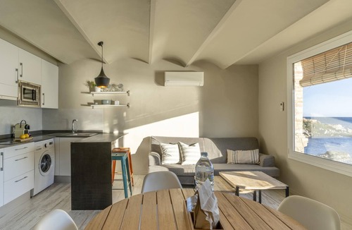 Calella de Palafrugell Apartment | CASA CONCHA MIRALL Apartment with direct access to the beach