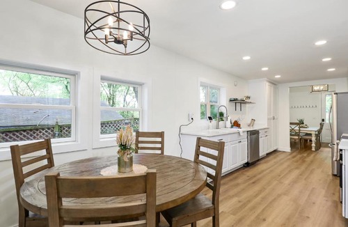 Hadley - Washington House | Casa Dora