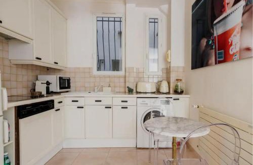 Madeleine Apartment | Champs-Elysées/President Palace.Terrace & parking