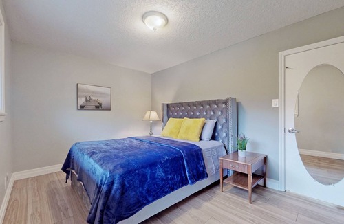 Township of Woolwich House | Charming 4 Bed House on an Acre property (Open for Event rentals)