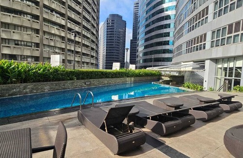 Salcedo Village Condo | Chic 1-bedroom condo in fantastic Makati City
