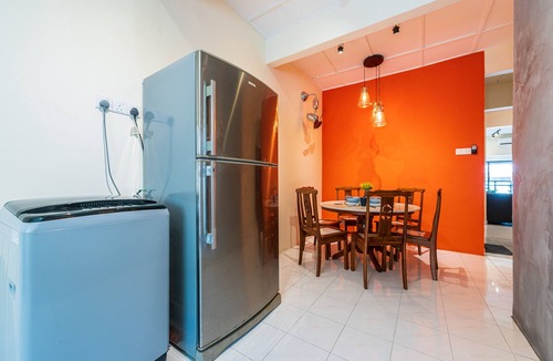 Ampang House | City Centre Designer Houz/5 mins to Sunway Velocity mall/Wifi/9-10pax