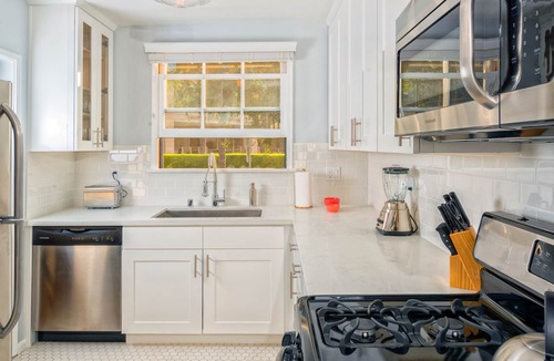 Burbank Apartment | City Escape Living