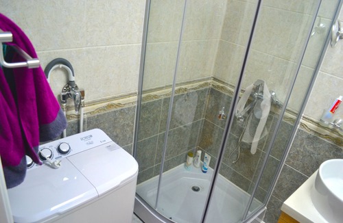 Downtown Ulaanbaatar House | Clean studio apartment in the heart of Ulaanbaatar, close to Sukhbaatar square