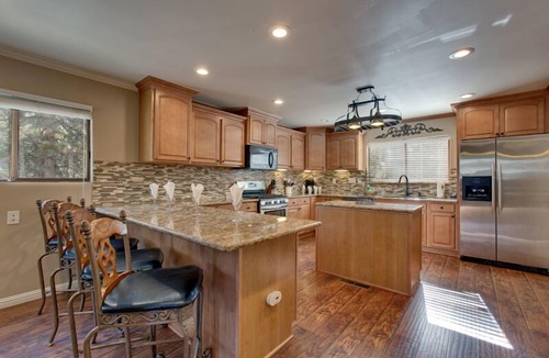 Lower Kingsbury House | Close to down town, BBQ, Hot Tub, 4 bedroom Tahoe home (SL145)