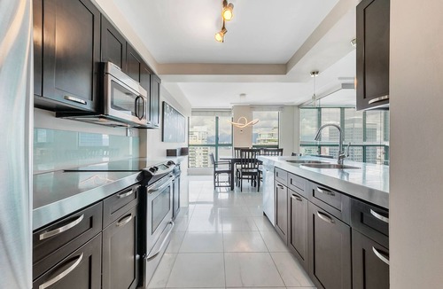 Coal Harbour Condo | Coal Harbour Ocean View Condo in Downtown Vancouver