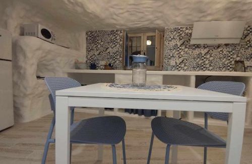Baza House | Complejo Cuevas Otto