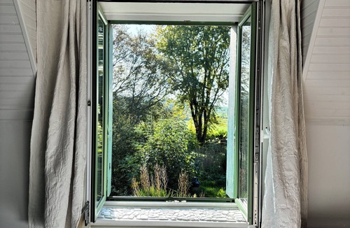 Bonnetable House | Country escape: cozy 10/12-person house in a natural setting.