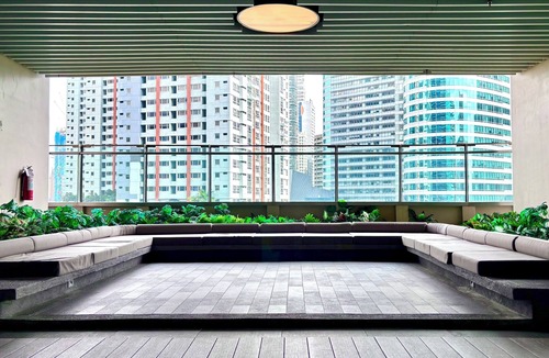 Salcedo Village Condo | Cozy 1-bedroom condo with WiFi, AC in charming Makati