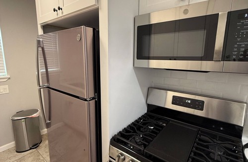 Oak Cliff House | Cozy 2-bedroom townhome in charming Dallas with WiFi, AC