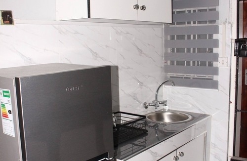 Lusaka Apartment | Cozy 2-BR Flat near Best Malls Restaurants &Stores