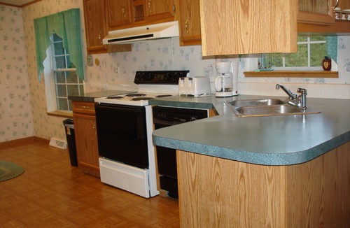 Farrandsville House | Cozy 3 bdrm country home BIG YARD and campfire area
