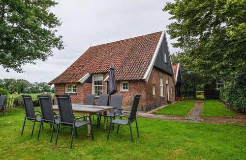 Enschede Apartment | Cozy Apartment in Enschede near Forest