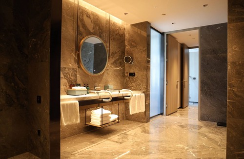 Beilin Hotel | Crowne Plaza Xi'an Weiyang by IHG
