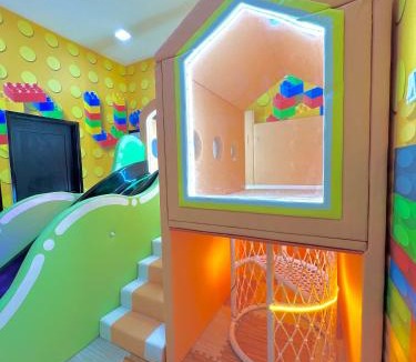 Bukit Baru Villa | Dato Villa Luxury Homestay 12min to Jonker Street 26pax Private Pool Playground KTV BBQ