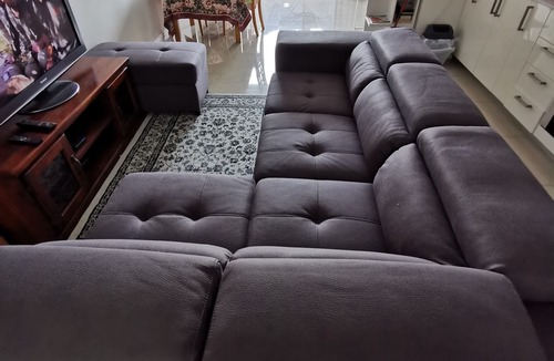Mawson Lakes Apartment | Entire apartment is yours, pay less for more