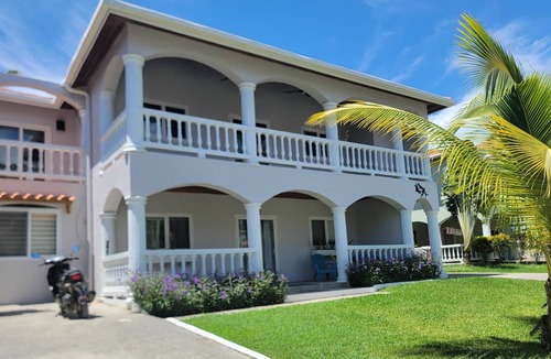 West End House | Euphoria Sunset Villa, West End