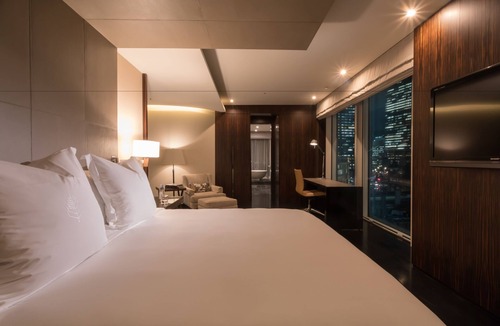 Chuo Hotel | Four Seasons Hotel Tokyo at Marunouchi