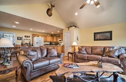 Hiawassee House | Hiawassee Cabin with Mtn Views Less Than 1 Mi to Lake!
