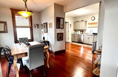 Scranton House | Home away from home in Electric City