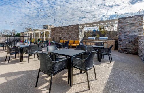 West Dallas Hotel | Home2 Suites By Hilton Dallas I-30 Cockrell Hill