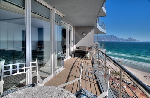 Bloubergstrand Apartment | Horizon Bay 1302 Loadshedding Free APT