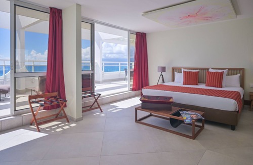 Pointe de la verdure Hotel | Hotel Arawak Beach Resort