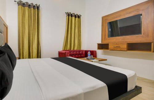 Karnal Hotel | Hotel O Shree Ji Hotel & Banquet